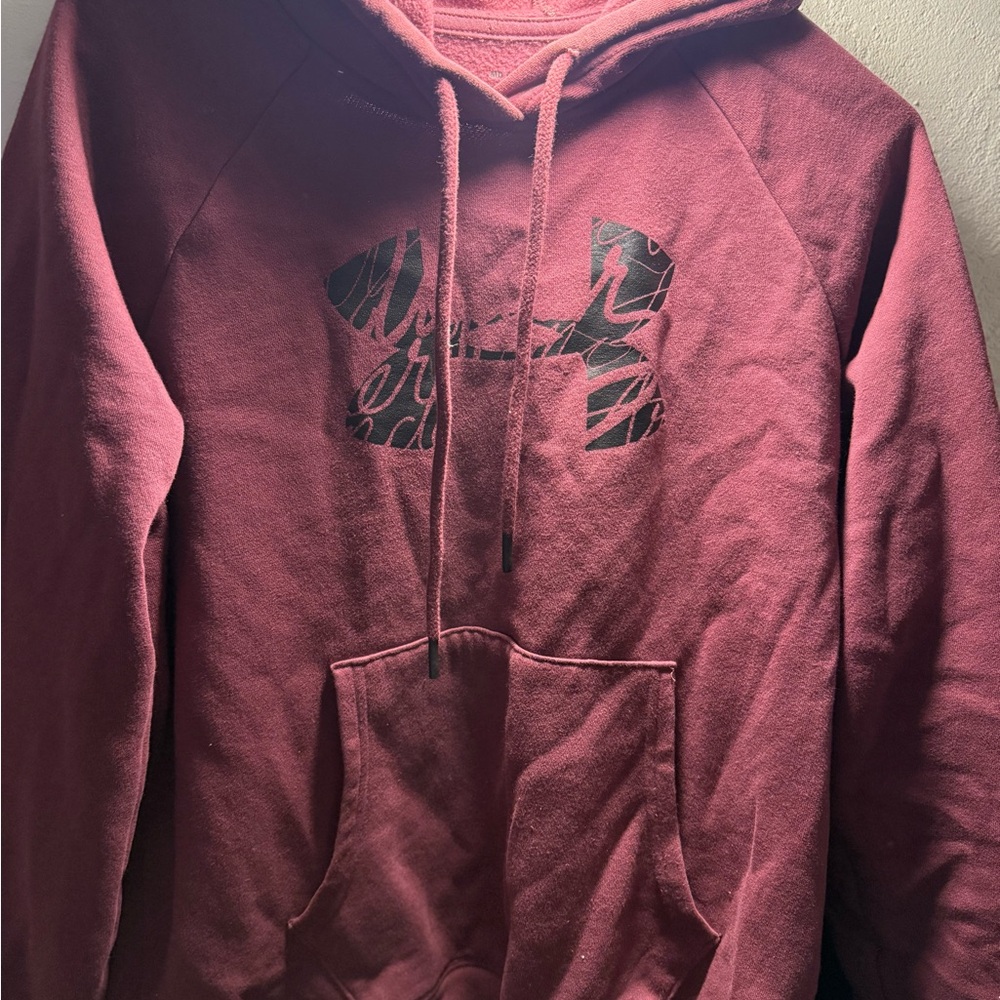 Under Armour Men's Burgundy Hoodie